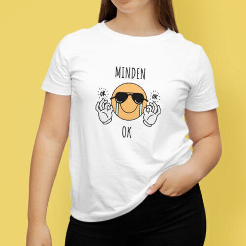 Minden OK smiley fehér női póló