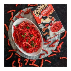Cheetos Mac and Cheese Flamin Hot csípős tészta 160g – 2. kép