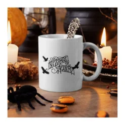 Nevermore Academy kapu logó bögre